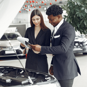 The Role of Customer Reviews in Social Engagement