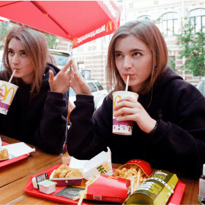 Exploring the Psychology of Colors in Consumer Behavior